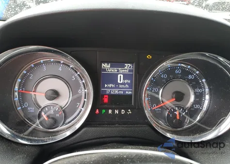 2013 Chrysler Town & Country Touring L z USA, uszkodzony, nr VIN 2C4RC1CG5DR508604